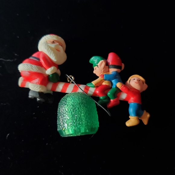 Vintage Avon Santa and Elves Gumdrop Christmas Ornament - Picture 2 of 6